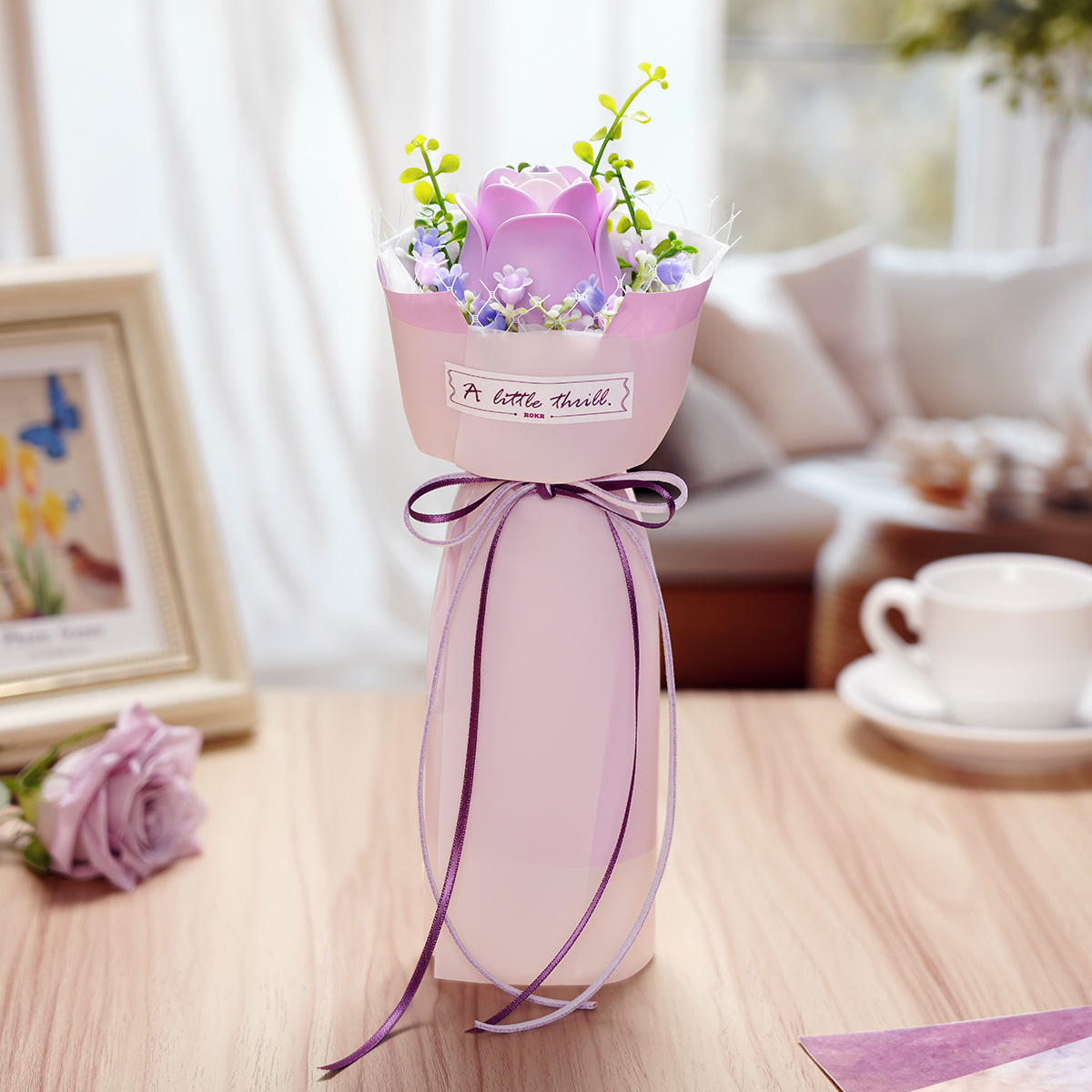 ROKR Purple Rose AF021 DIY bouquet in pink vase on tabletop