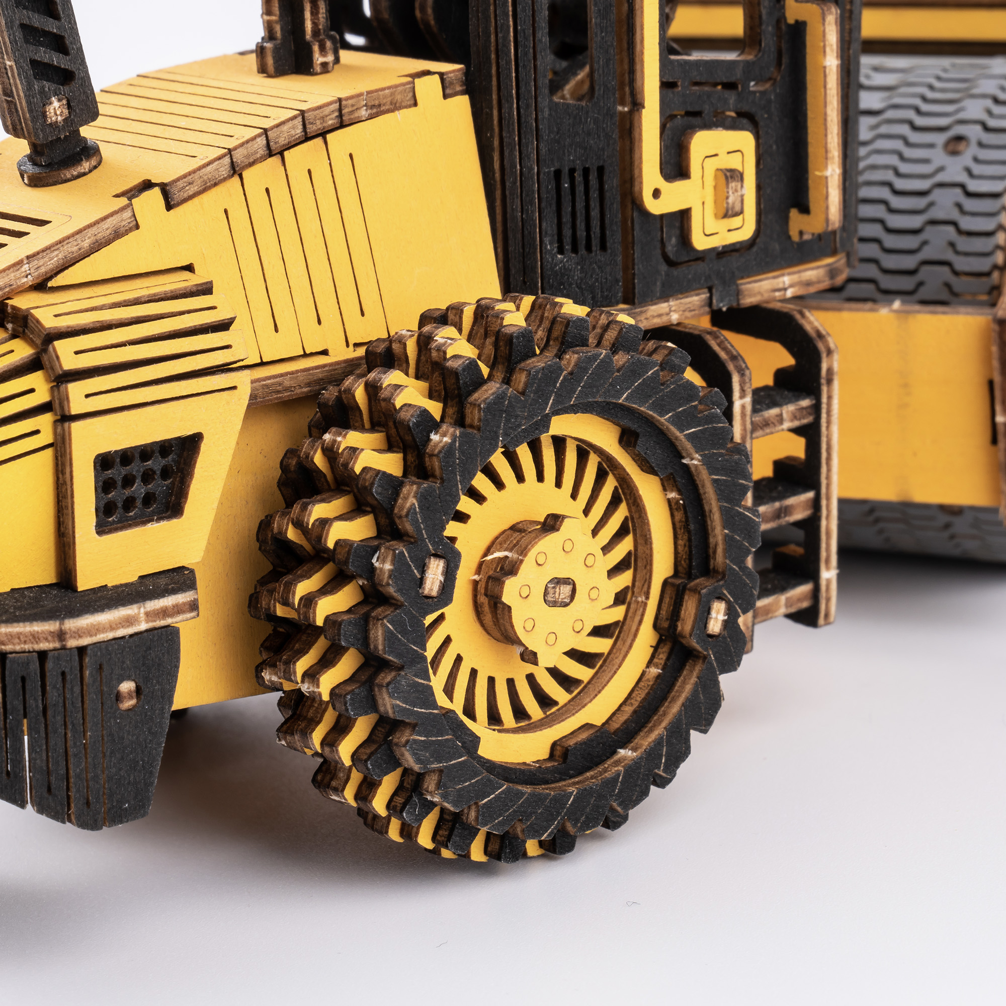 ROKR Road Roller Engineering Vehicle 3D Wooden Puzzle TG701K