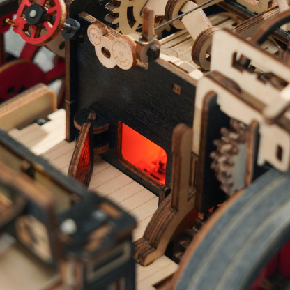 ROKR Steam Engine LKA01 gros plan de la chambre de combustion à l'intérieur de la machine à vapeur