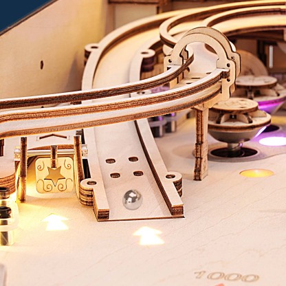 ROKR 3D Pinball EG01 close-up of internal track and bumper mechanism