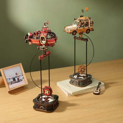 ROKR Gravity Swing Road Tripper et Deep-sea Adventurer affichés ensemble sur le bureau