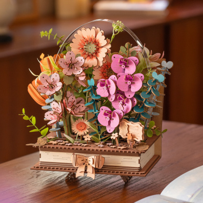 Poinsettia TF001 package front and back with wooden flower model
