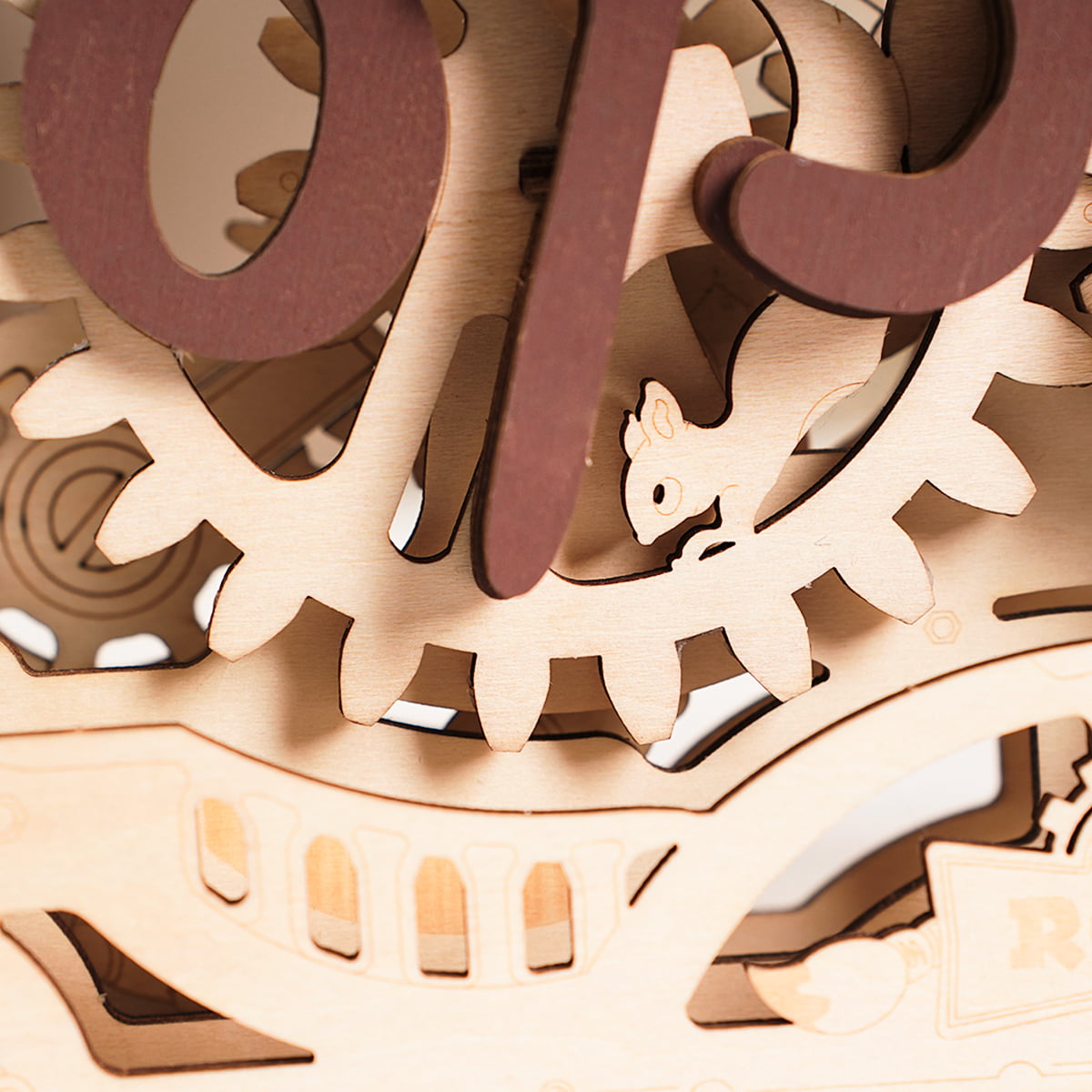 ROKR Open Closed Sign LK506 close-up of open letters and gears