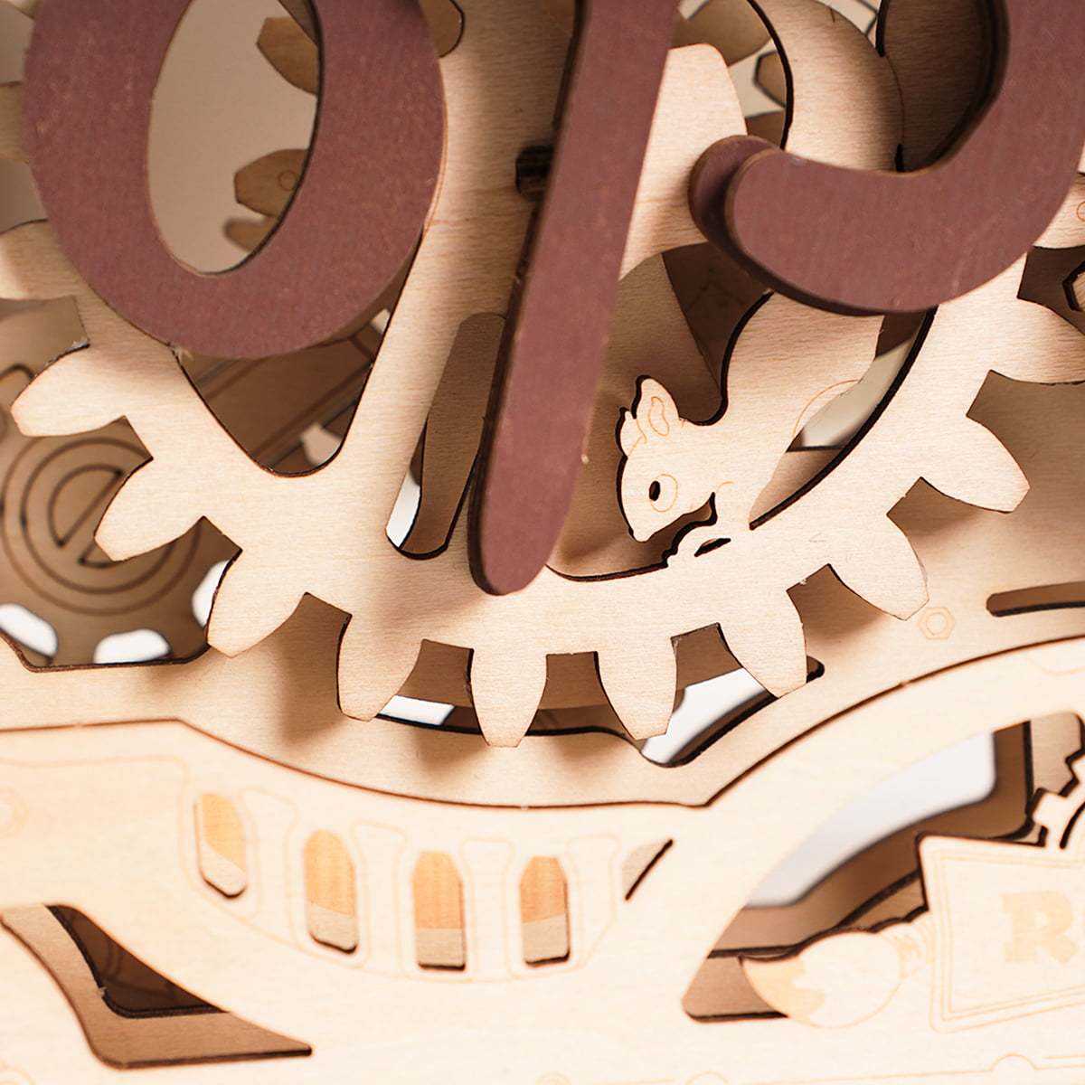 ROKR Open Closed Sign LK506 close-up of open letters and gears
