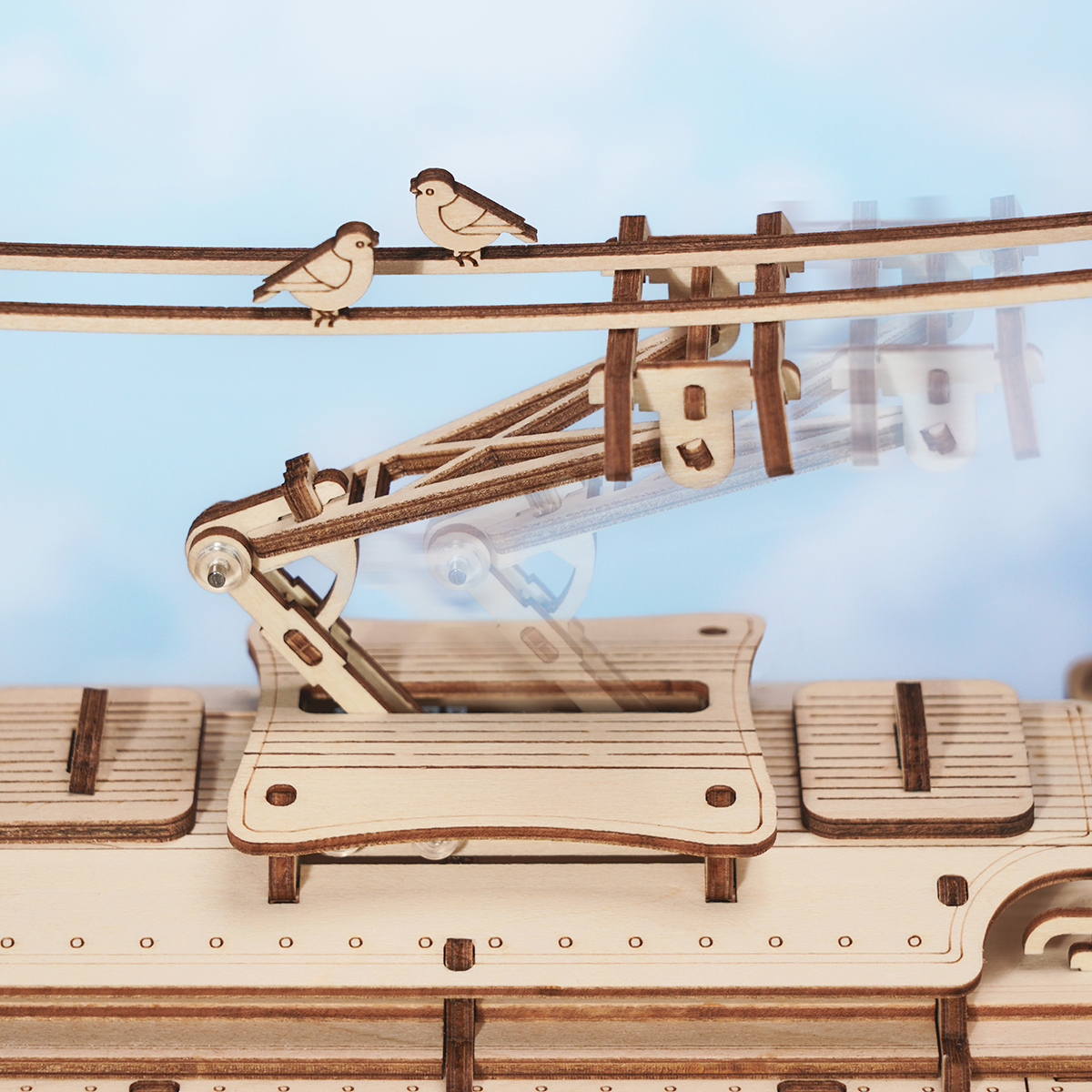 ROKR Classic City Tram LK801 pantograph roof detail