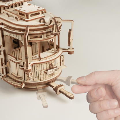 ROKR Classic City Tram LK801 hand assembling tram parts