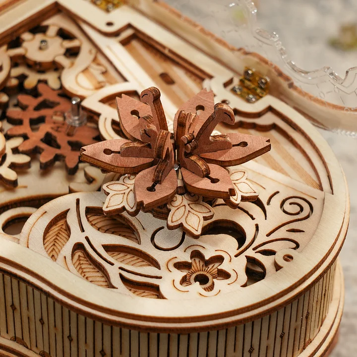 ROKR Magic Piano AMK81 close-up of flower-shaped gear detail
