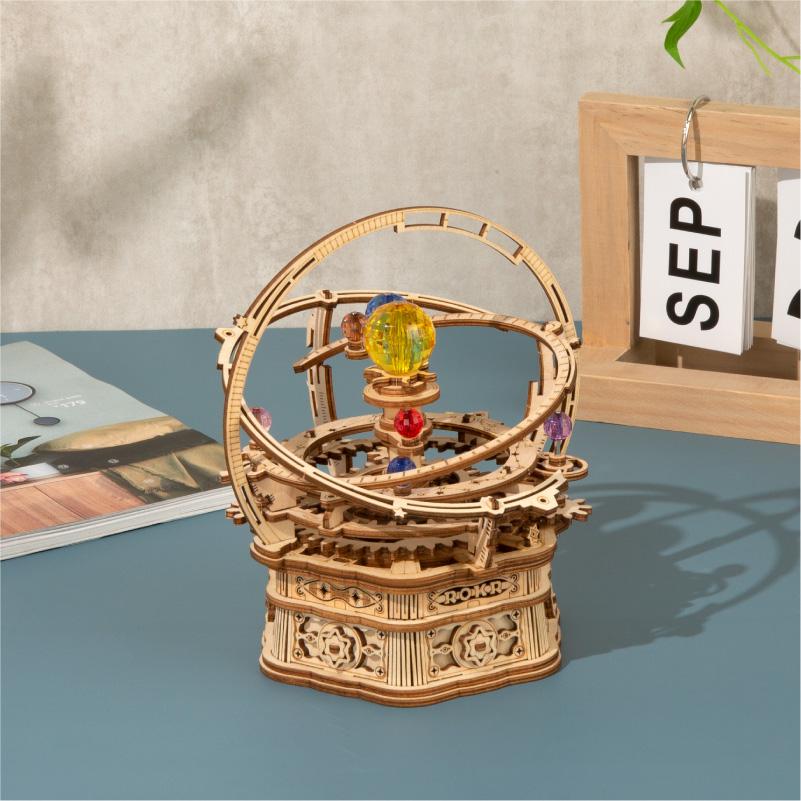 ROKR Starry Night AMK51 wooden mechanical music box with celestial globe