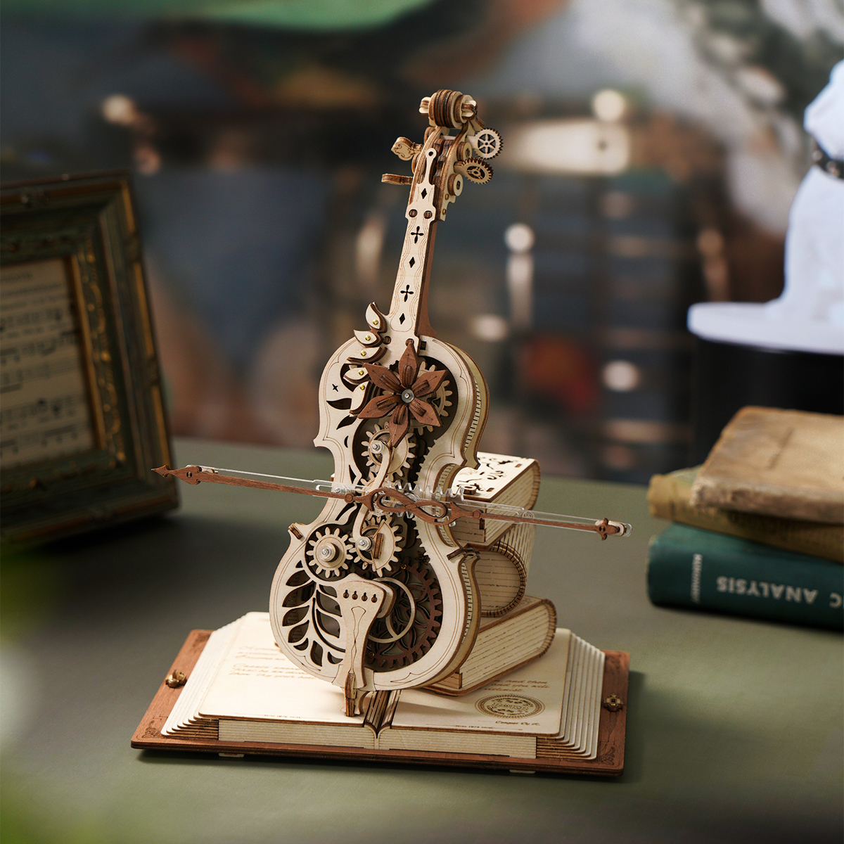 ROKR Symphony of Gorgeous Dreams AMK63M natural wood violin music box display